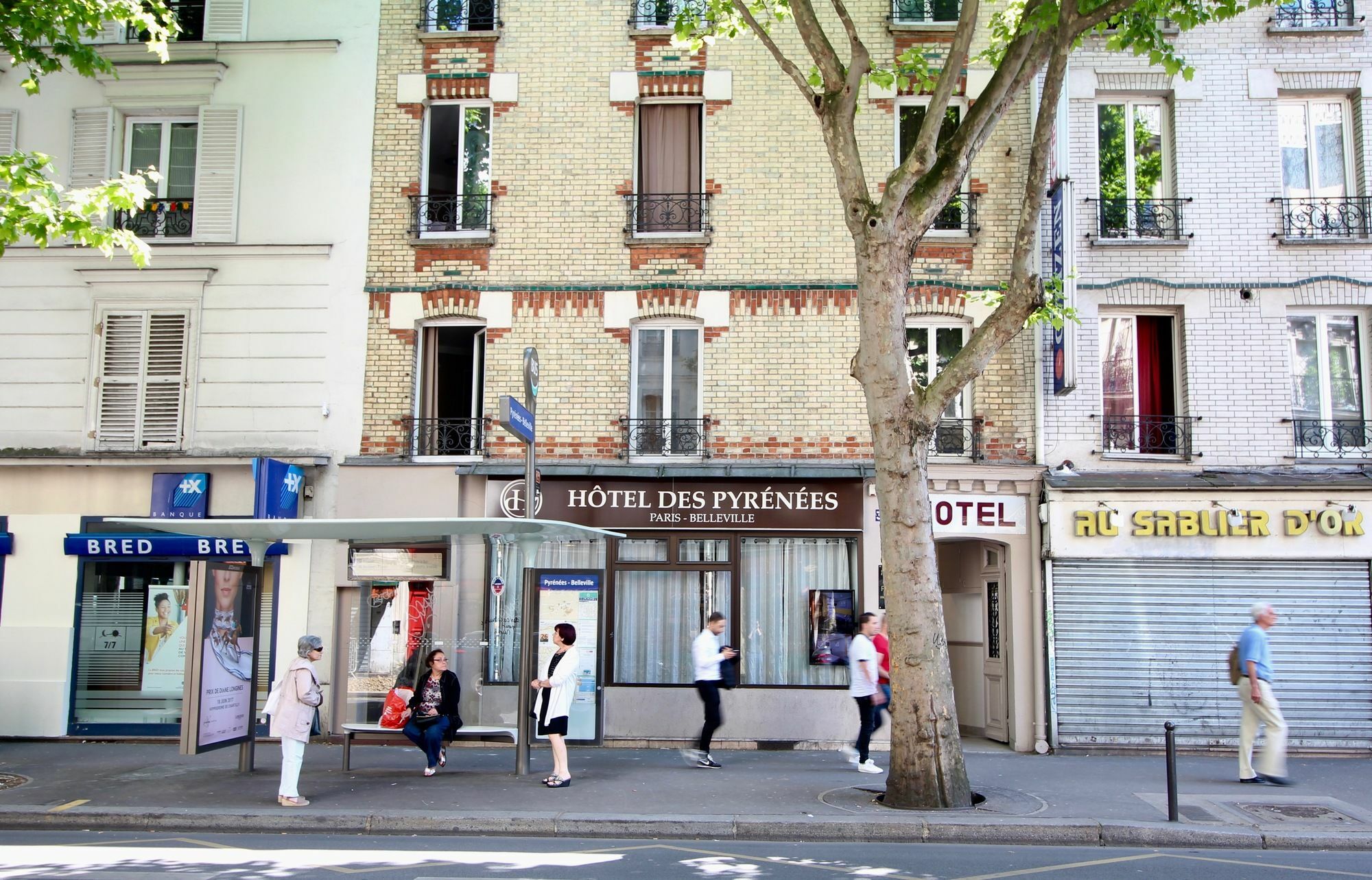 Hotel Des Pyrenees ปารีส ภายนอก รูปภาพ