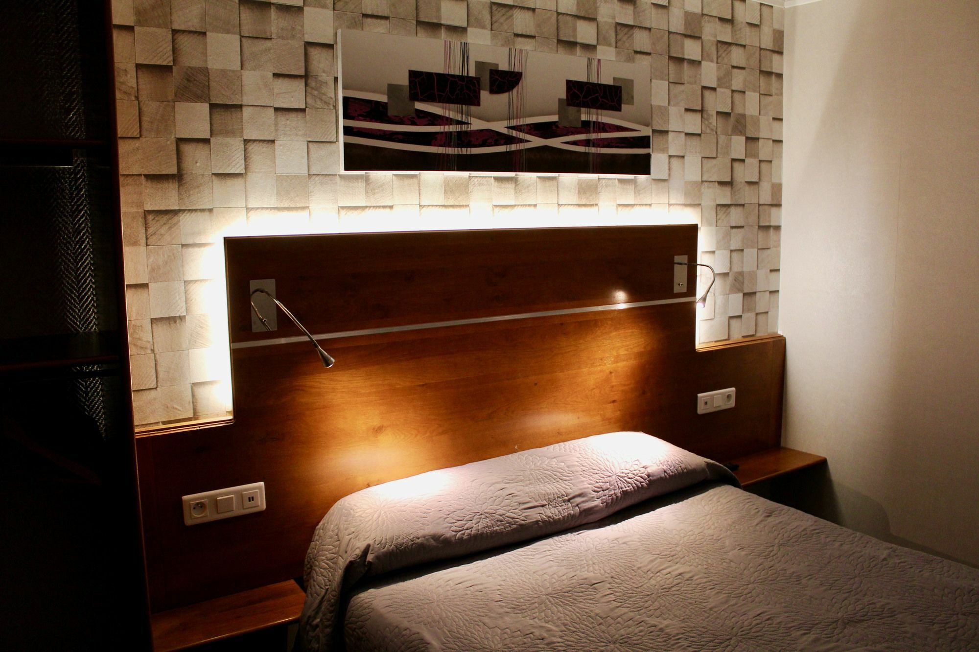 Hotel Des Pyrenees ปารีส ภายนอก รูปภาพ