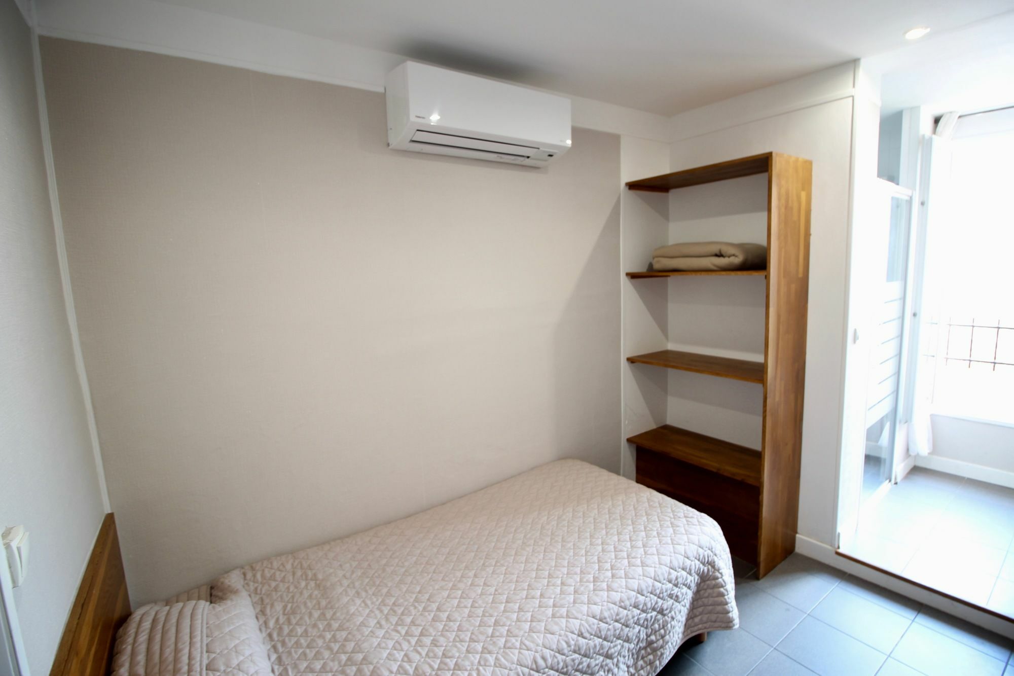 Hotel Des Pyrenees ปารีส ภายนอก รูปภาพ