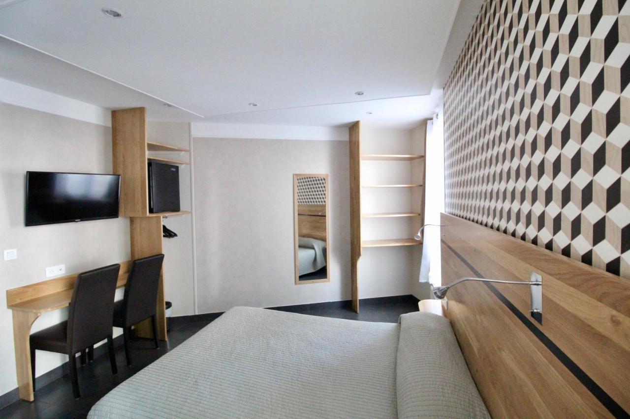 Hotel Des Pyrenees ปารีส ภายนอก รูปภาพ