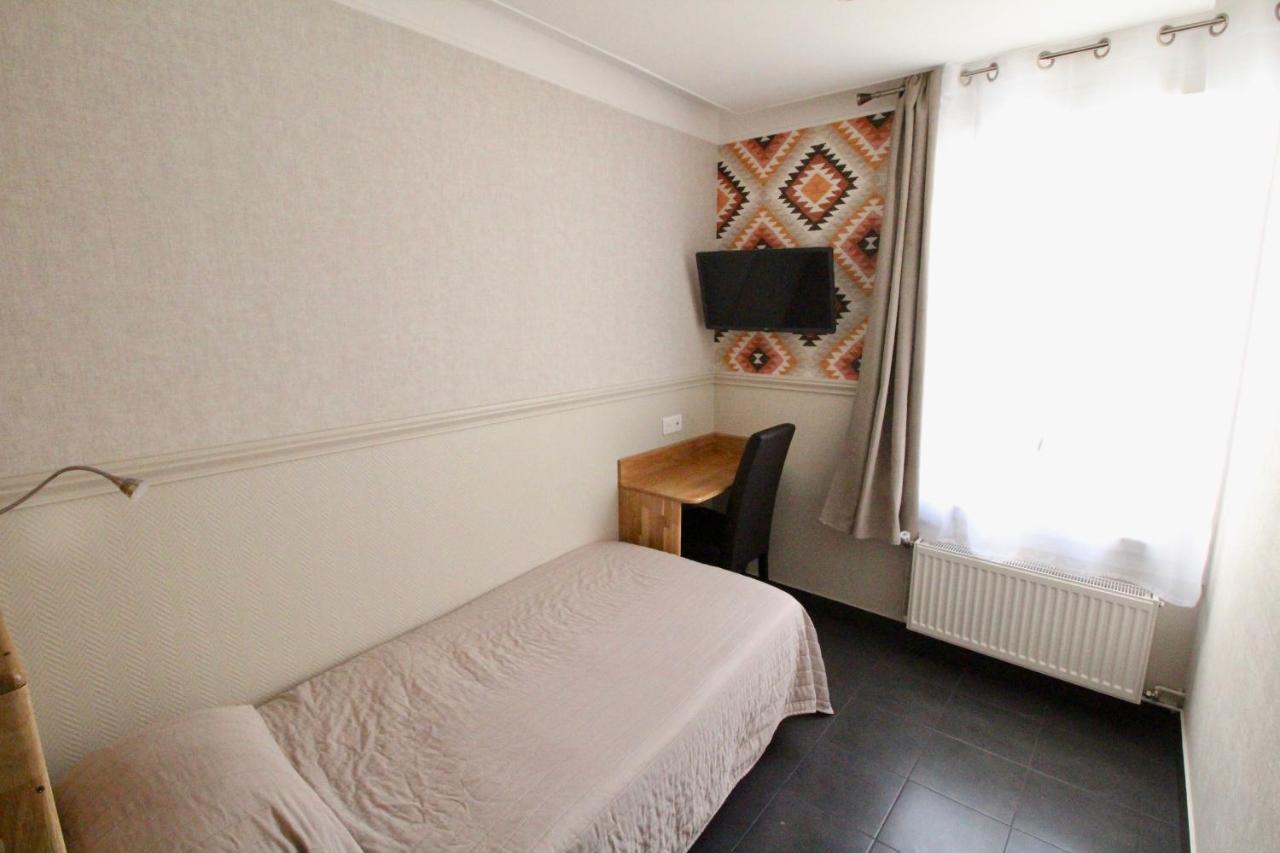 Hotel Des Pyrenees ปารีส ภายนอก รูปภาพ